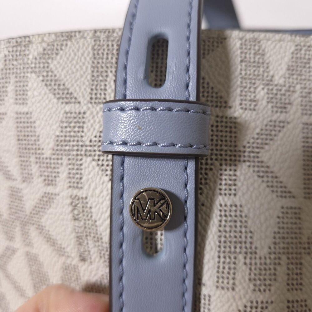 Michael Kors Signature MK Logo Tote Cream/Light Blue Leather Shoulder Bag Walsh - Picture 6 of 13